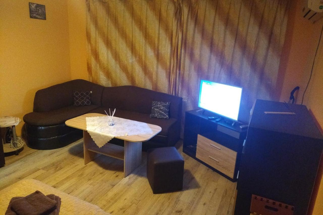 Apartament Edelvais Варна Екстер'єр фото